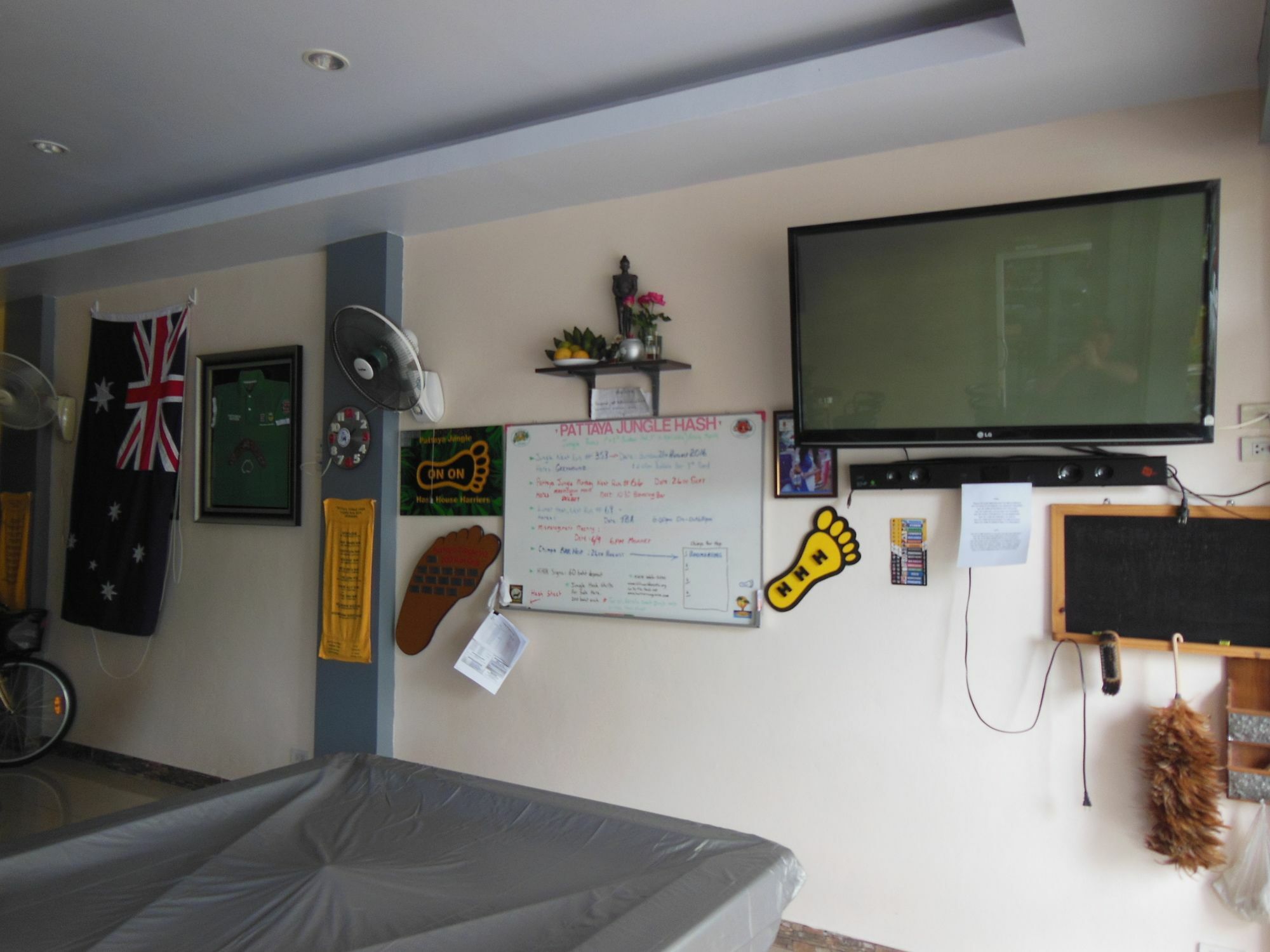Boomerang Guesthouse And Bar Pattaya Exterior foto